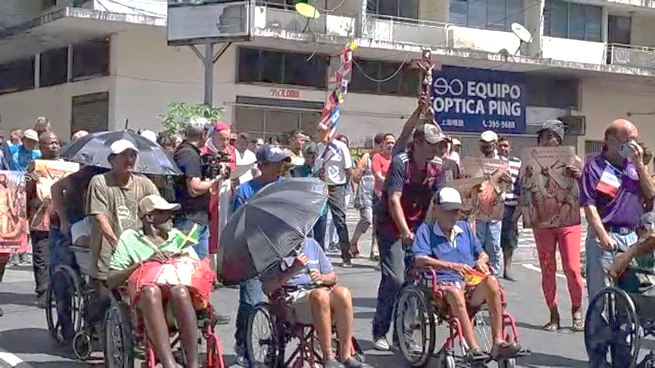 Sex workers and homeless follow Stations of the Cross Newsroom Panama