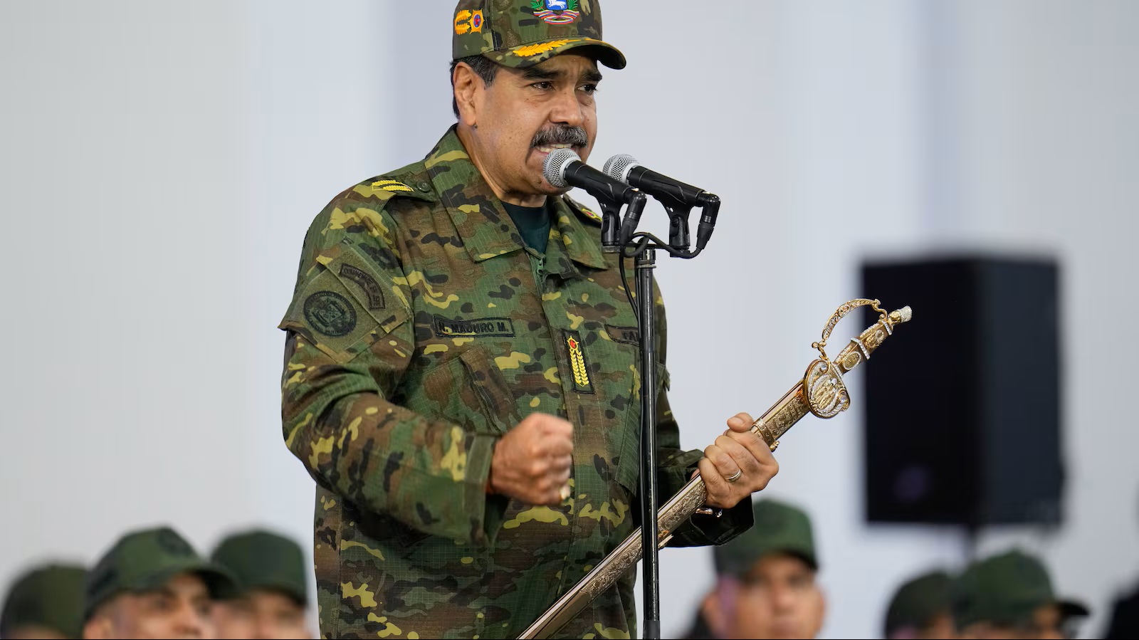 The US Warns that Venezuelan Airspace Should be Considered ‘Completely Closed’