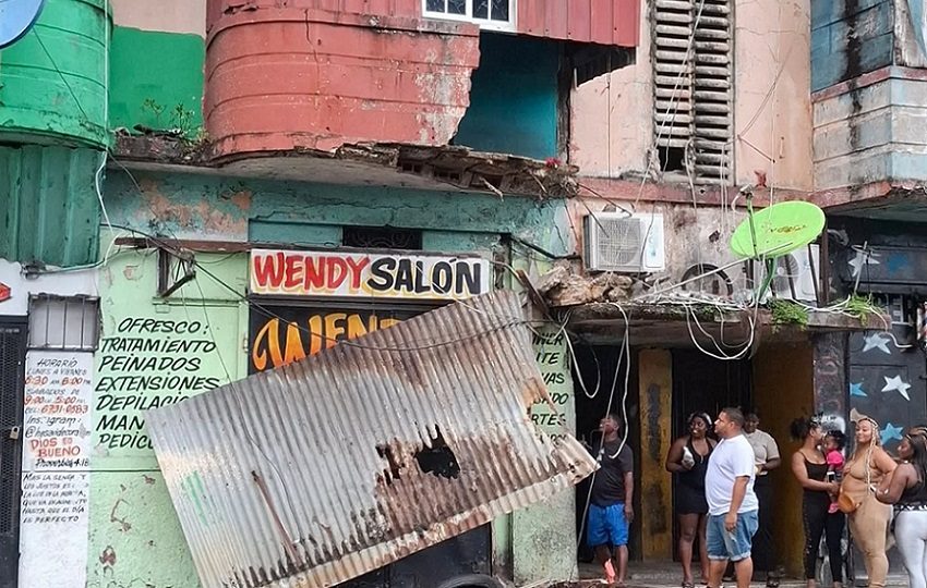 A Balcony Collapses in the City of Colón Panama