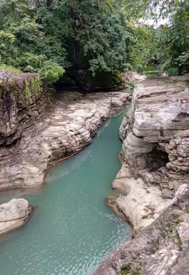 Los Cajones in Panama: Tubing and Rafting
