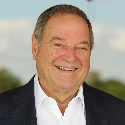 Among the 130 Richest Immigrants in the United States According to Forbes is a Man from Colón Panama