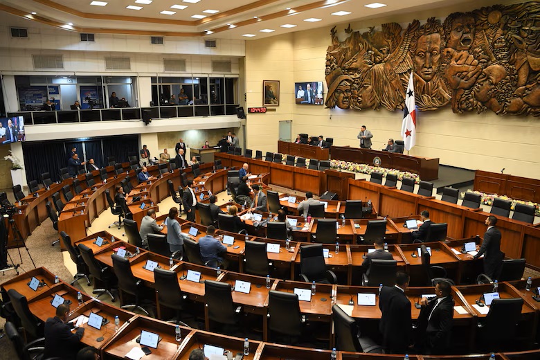 Costa Rica and El Salvador have Larger Populations Yet Panama has a More Expensive Assembly.