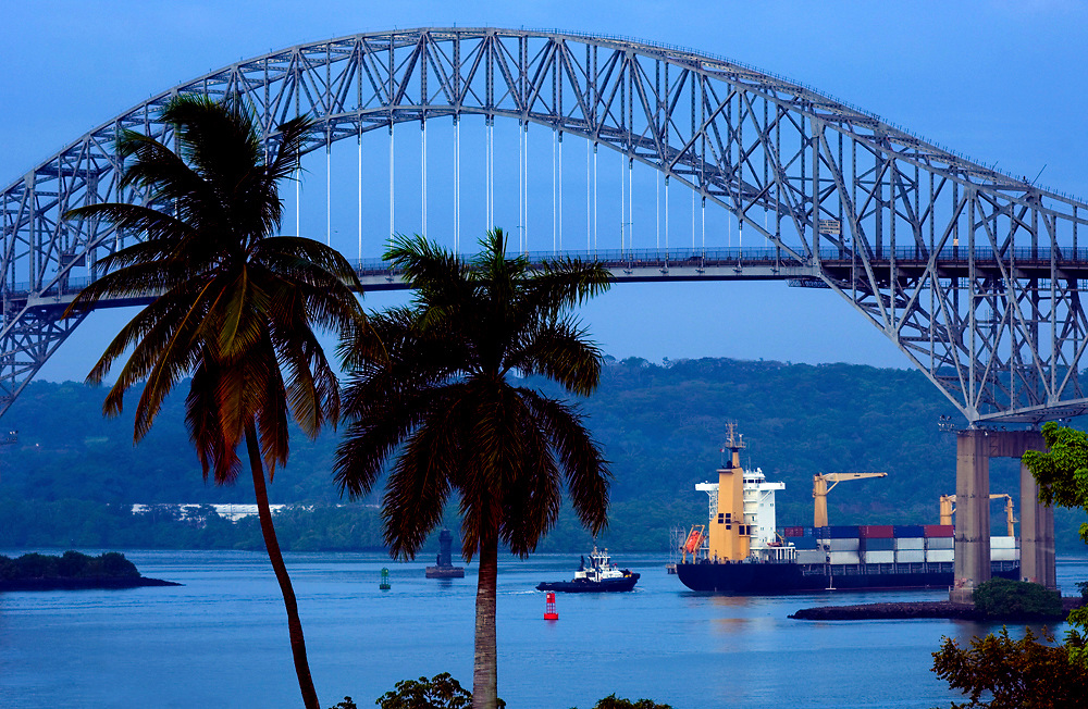 Cargo Record Set: Panama Canal Profits Amid Hormuz Closure Despite El Niño