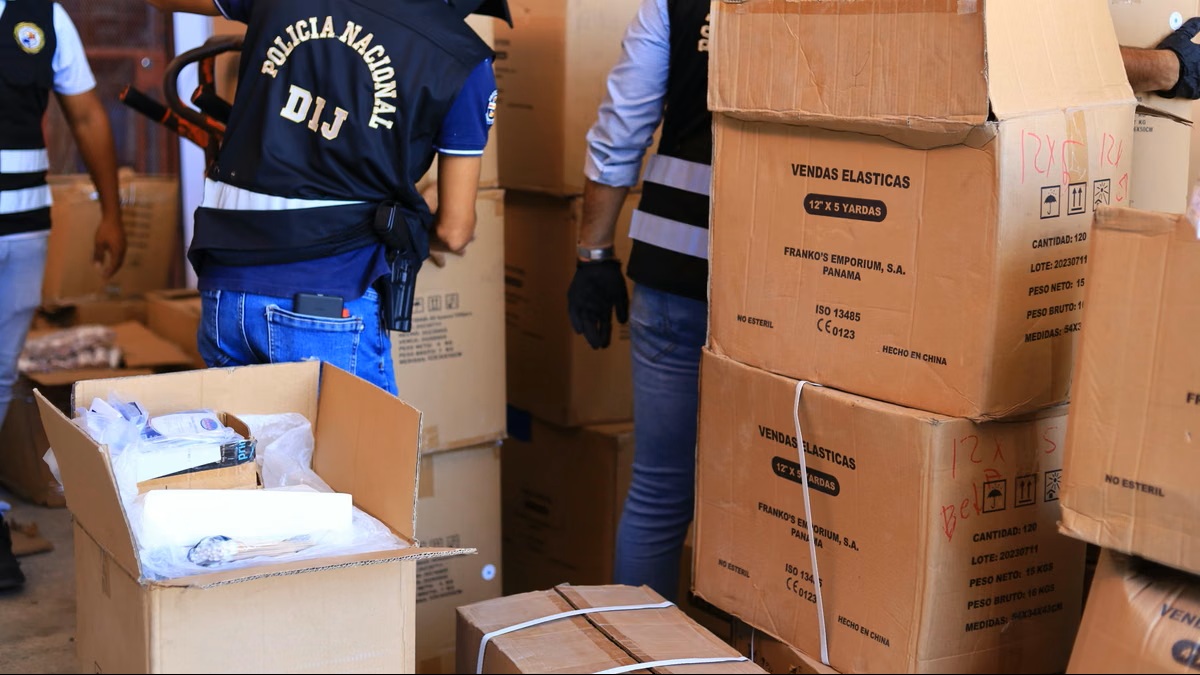 11,000 Alleged Counterfeit Medical Supplies are Seized by the National Police in Juan Díaz Panama. 